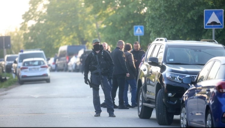 Sahranjene još tri žrtve pomahnitalog ubice kod Mladenovca