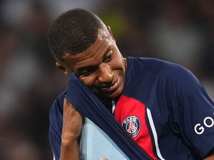 Saigrači prilikom biranja kapitena PSG-a pokazali šta iskreno misle o Mbappeu