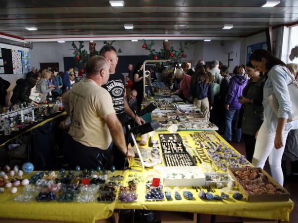 Sajam minerala, stijena, fosila, dragog i poludragog kamenja okupio brojne izlagače