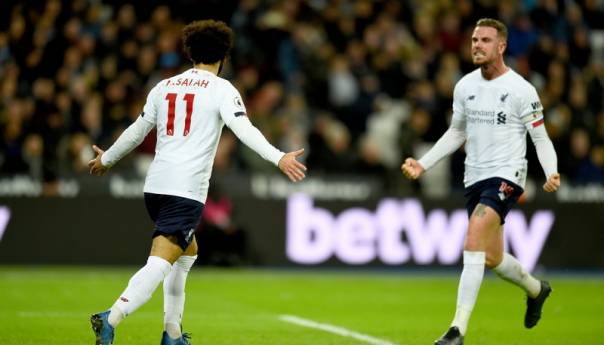 Salah i Oxlade-Chamberlain za novu pobjedu Liverpoola