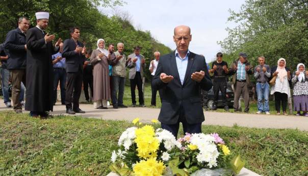 Salkić na obilježavanju 30. godišnjice zločina nad stanovnicima Blječeve