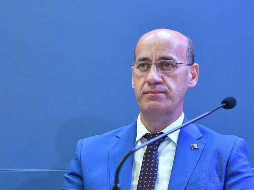 Salkić poručio Dodiku: Džaba se koprcaš, došao ti je kraj