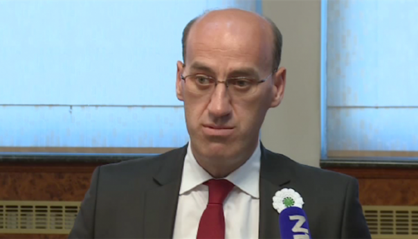 Salkić pozvao Inzka za izmjeni Petritschevu odluku iz 2002. godine