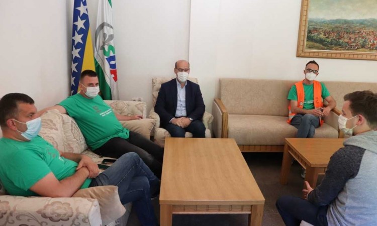 Salkić: Zahvalnost humanitarcima iz Bihaća koji 12 godina pomažu Podrinje