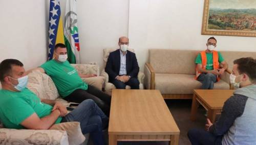 Salkić: Zahvalnost humanitarcima iz Bihaća koji 12 godina pomažu Podrinje