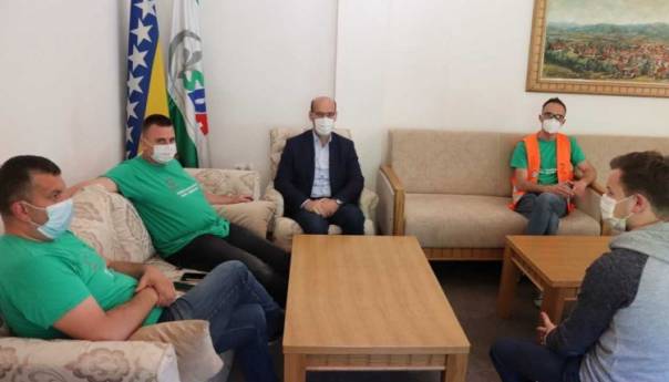 Salkić: Zahvalnost humanitarcima iz Bihaća koji 12 godina pomažu Podrinje