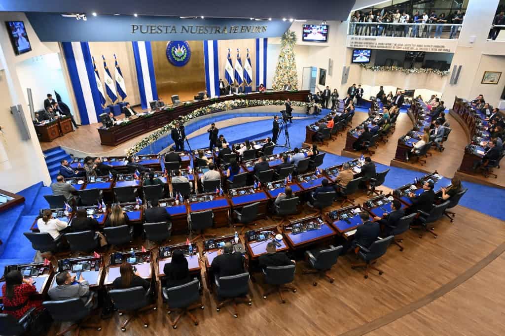 Salvador odobrio neograničeni predsjednički reizbor
