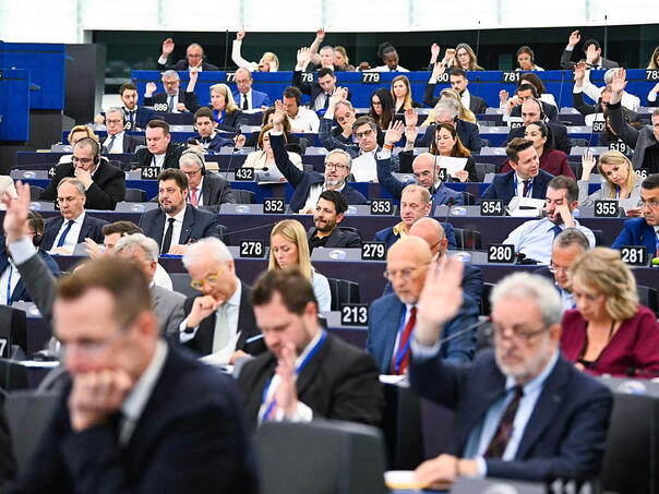 Šamar Vučiću iz EU: Ubjedljiva većina za izvještaj, ogoljen režim