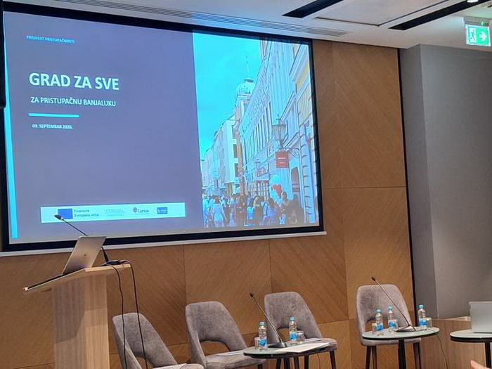Samo jedan hotel ima prilagođene sobe, nijedan kafić pristupačan toalet za osobe s invaliditetom