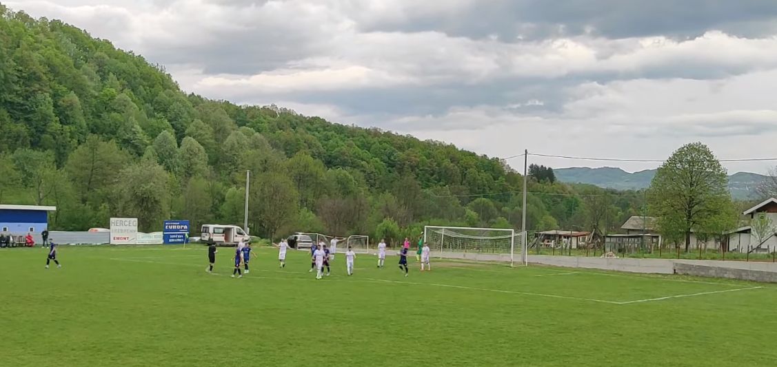 Samo u BiH: Golman odbranio, sudija dosudio gol
