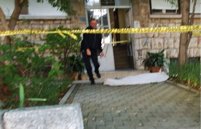 Mostar: Slijep starac pao sa balkona i poginuo