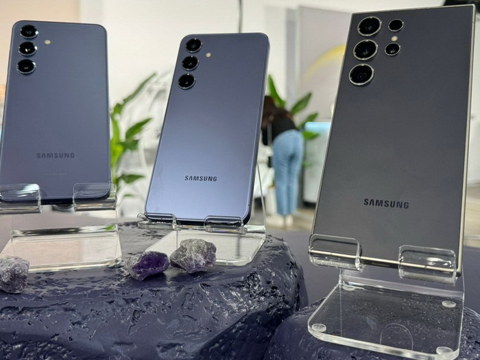 Samsung zakoračio u novu eru AI mobilnih telefona sa Galaxy S24 serijom