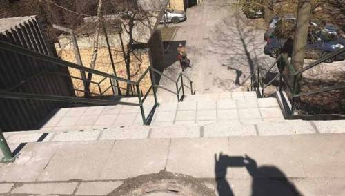 Sanacija stepeništa i pješačkih staza u Centru