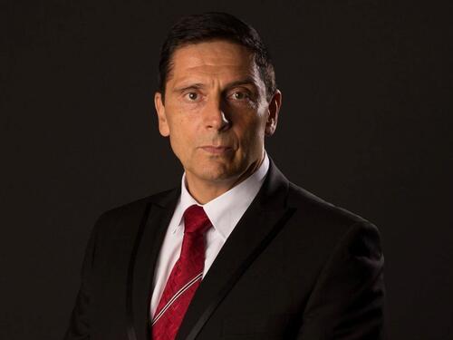 Sandulović: Srbi, čudite se što Vučić bije vašu djecu, a šutjeli ste za Srebrenicu