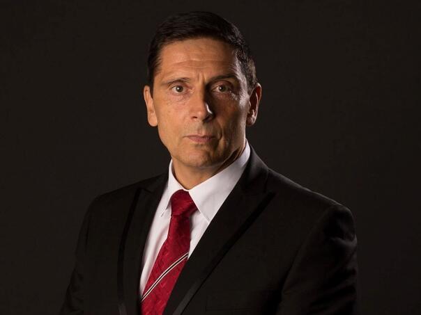 Sandulović: Srbi, čudite se što Vučić bije vašu djecu, a šutjeli ste za Srebrenicu