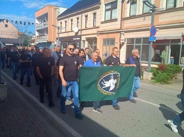 Sanski Most obilježio 29. godišnjicu oslobođenja: Emotivna ceremonija sjećanja