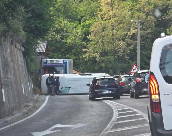 Saobraćaj blokiran zbog nezgode na putu Konjic - Jablanica