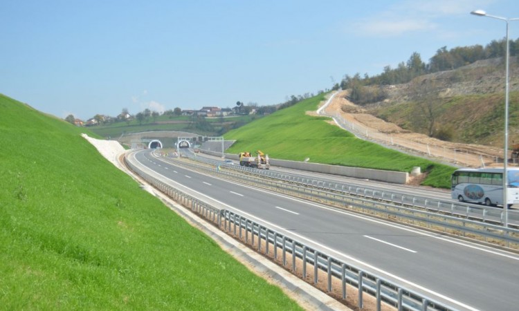 Saobraćaj na autoputu A-1 krak petlje Butila zatvoren
