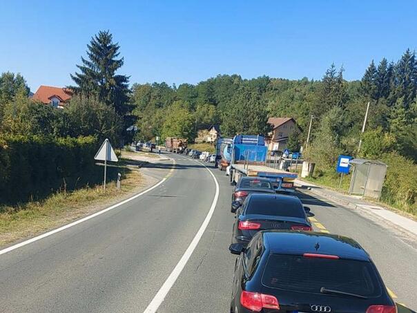 Nakon nesreće četiri vozila, M-17 kod Žepča ponovo prohodan