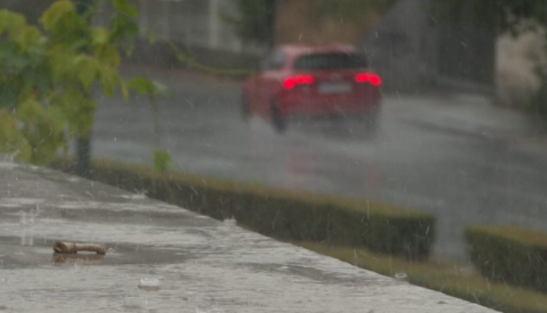 Saobraćaj otežan na većini pravaca u Bosni i Hercegovini