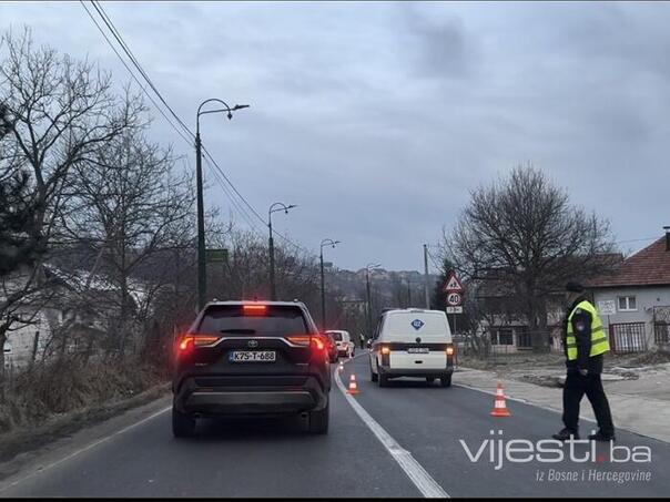 Video: Saobraćajna nesreća u Hotonju, velike gužve na ovoj dionici