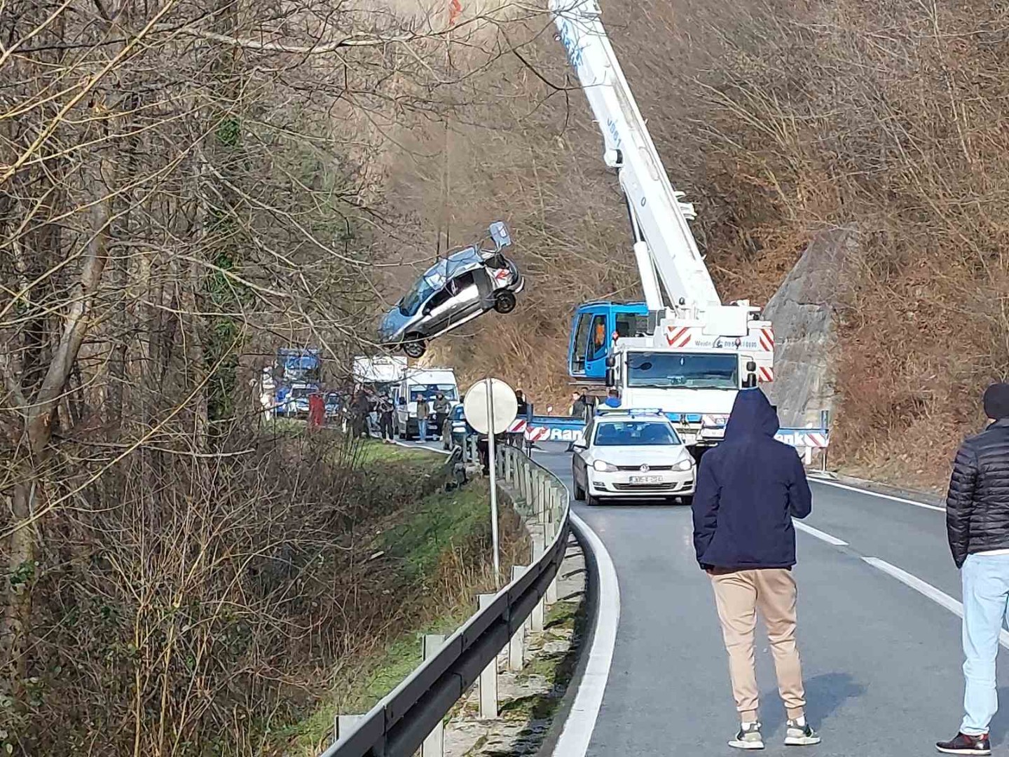 Saobraćajna nesreća kod Јajca: Automobil izvučen iz Vrbasa