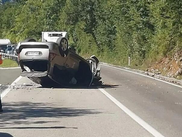 Saobraćajna nesreća kod Mostara, četiri osobe povrijeđene