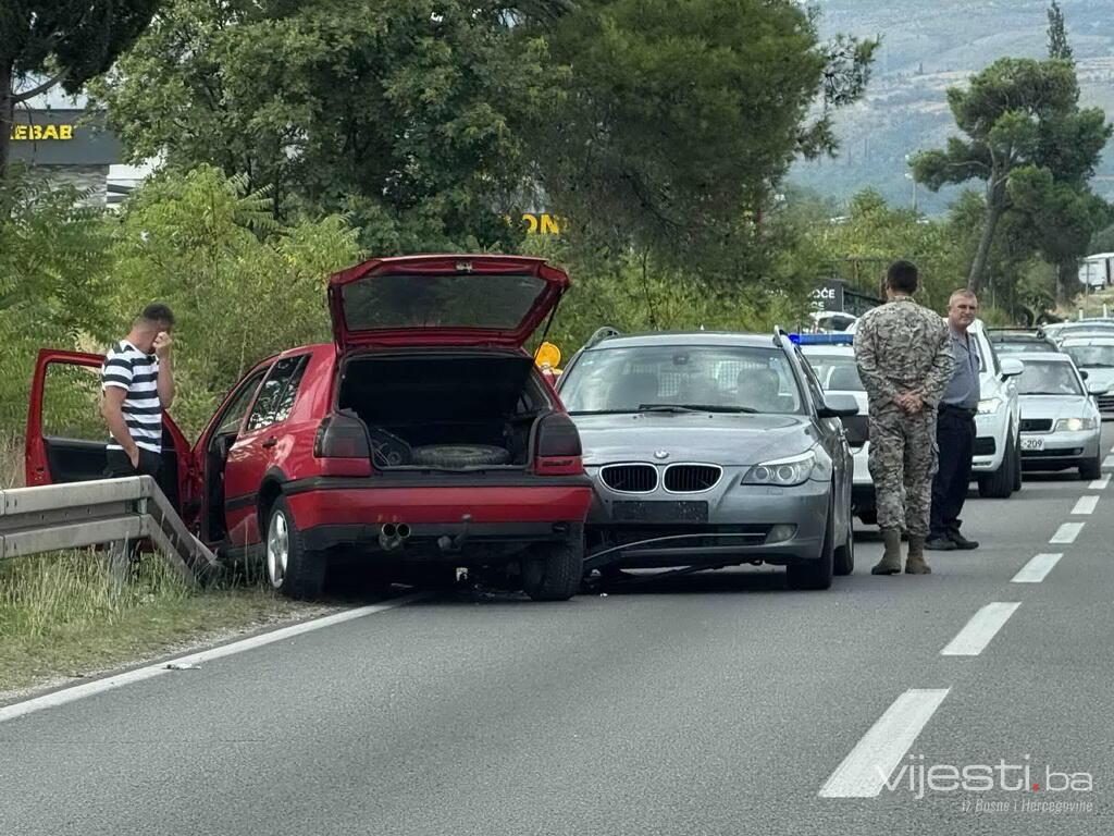 Saobraćajna nesreća kod Mostara, saobraća se otežano