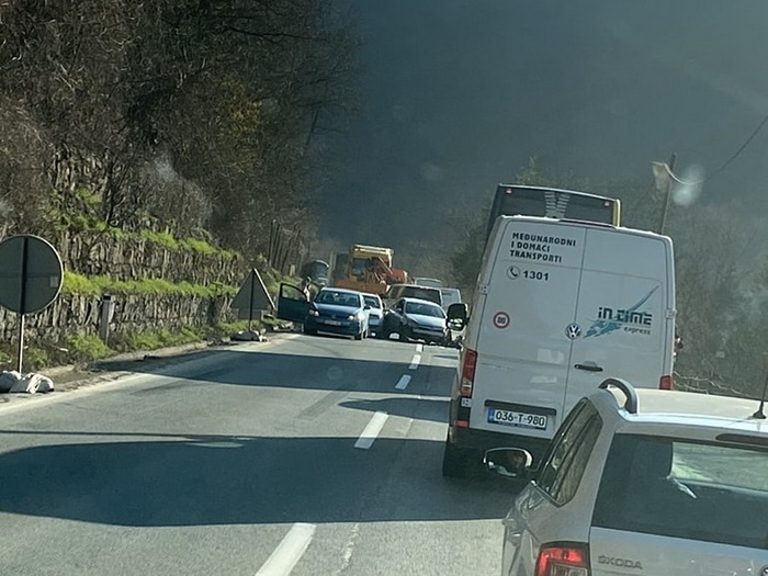 Saobraćajna nesreća kod tunela Vranduk, učestvovala četiri vozila