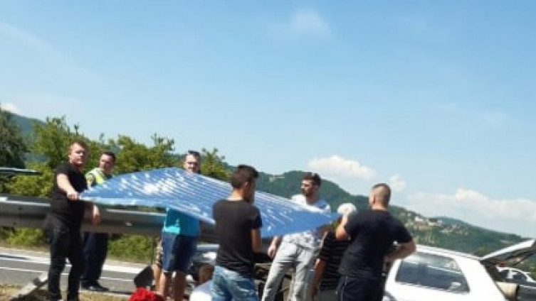 Saobraćajna nesreća na autoputu A1: Povrijeđene dvije osobe