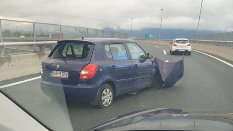 Saobraćajna nesreća na autoputu, velike gužve na ulazu u Sarajevo