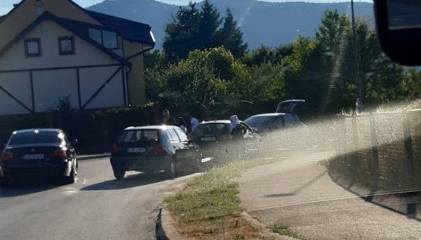 Saobraćajna nesreća na Ilidži, dvoje povrijeđenih