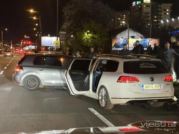 Saobraćajna nesreća na Otoci, sudar dva vozila