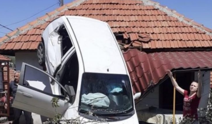 Saobraćajna nesreća: Sletio s puta na kuću