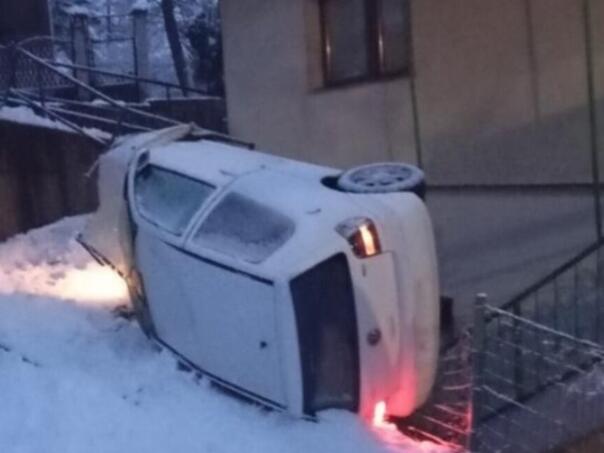 Saobraćajna nesreća u Sarajevu: Jedna osoba teže povrijeđena