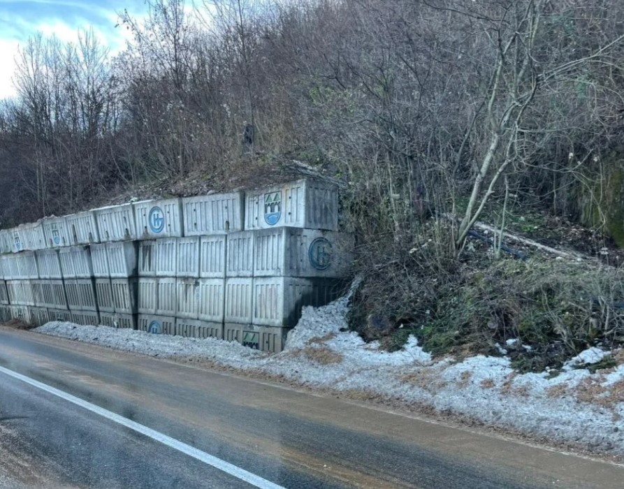 Saobraćajna situacija u BiH: Magla, klizišta i oštećenja puteva