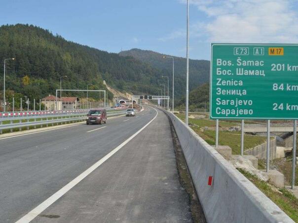 Saobraćajna situacija u BiH: Upozorenja za vozače na ovim dionicama