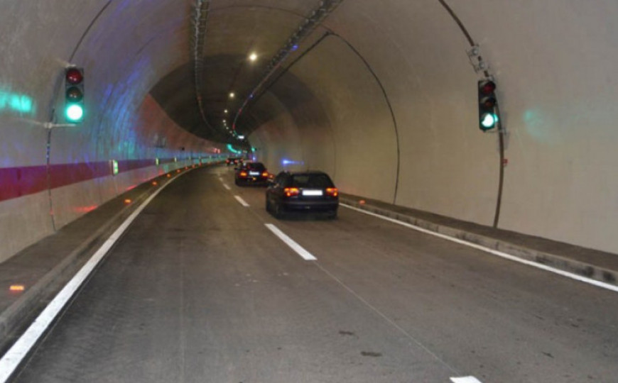 Saobraćajne nezgode u tunelima Grab i 1. mart