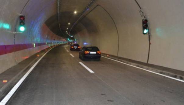 Saobraćajne nezgode u tunelima Grab i 1. mart