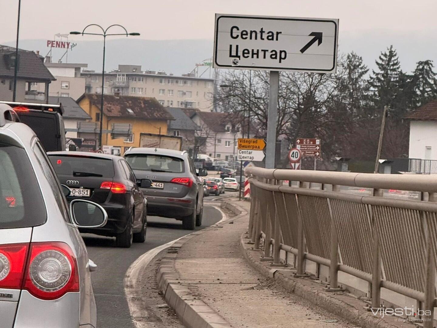 Saobraćajni "horor" u Sarajevu!