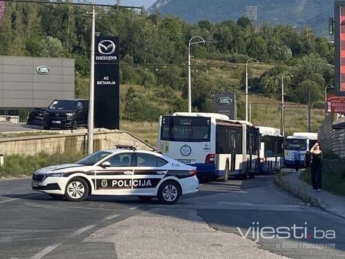 Saobraćajni zastoj u Sarajevu: Policija preusmjerava vozila