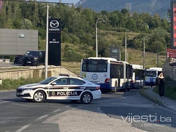 Saobraćajni zastoj u Sarajevu: Policija preusmjerava vozila