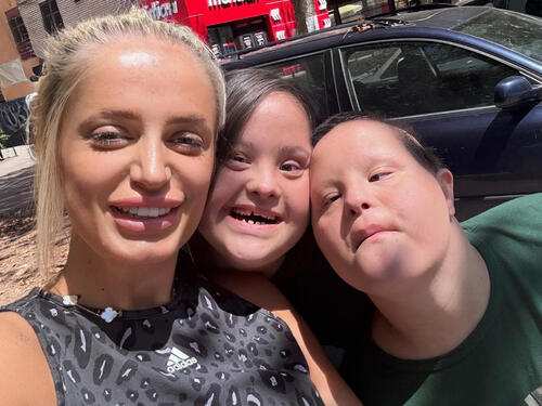 Sara Bero: Ljubav i podrška ključ su odrastanja djece sa Downovim sindromom