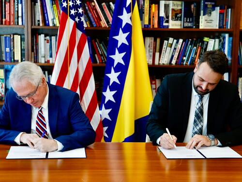 Saradnja ambasade SAD s lokalnom zajednicom