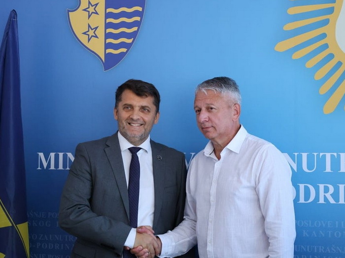 Saradnja MUP-a KS i MUP-a BPK Goražde: Jednostavnije do hitnih pasoša
