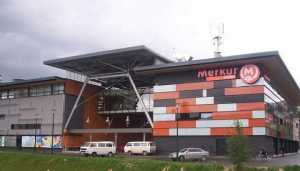 Sarajevo: Dojavili da će aktivirati vatromet u "Merkuru"