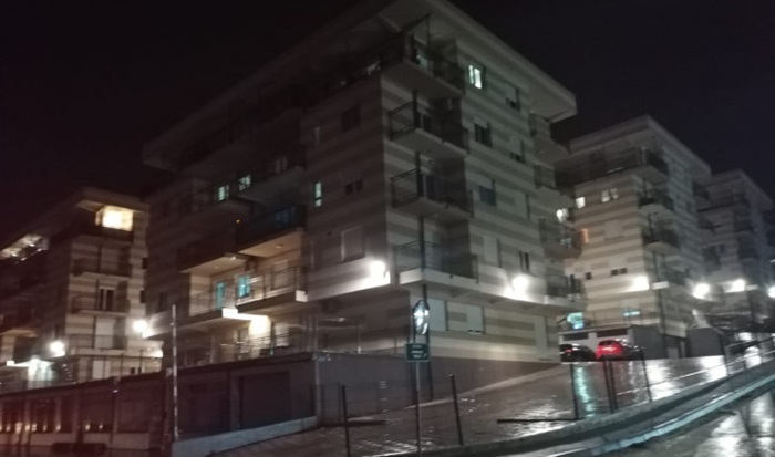 Sarajevo: Policajci savladali i uhapsili muškarca koji je bacio bombu