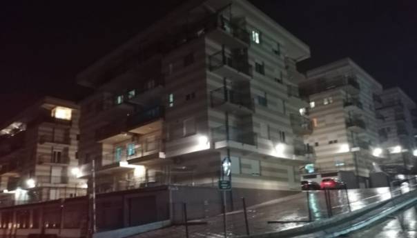 Sarajevo: Policajci savladali i uhapsili muškarca koji je bacio bombu