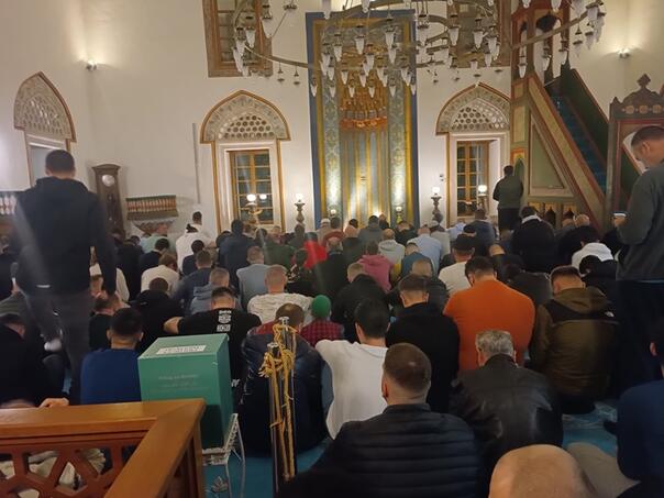 Sarajevo je noćas molilo za Gazu u punoj Carevoj džamiji
