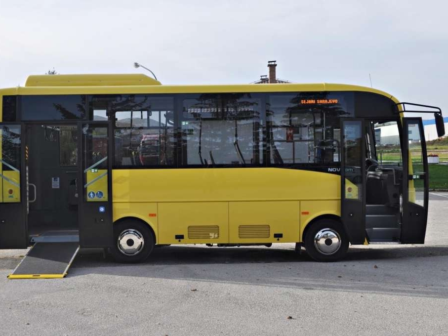 Sarajevo nabavlja 15 novih minibusa, ministar Šteta potpisao sporazum